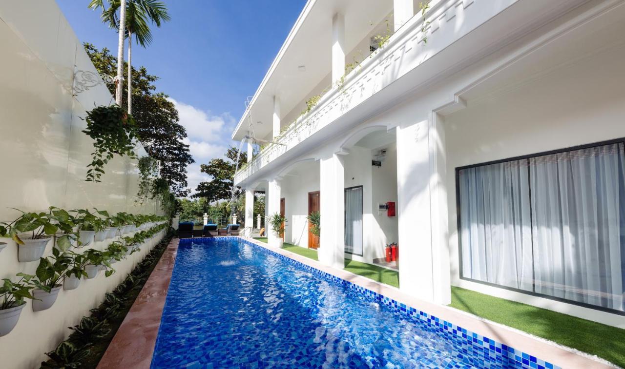 DKD TRIO Hotel Hue Buitenkant foto
