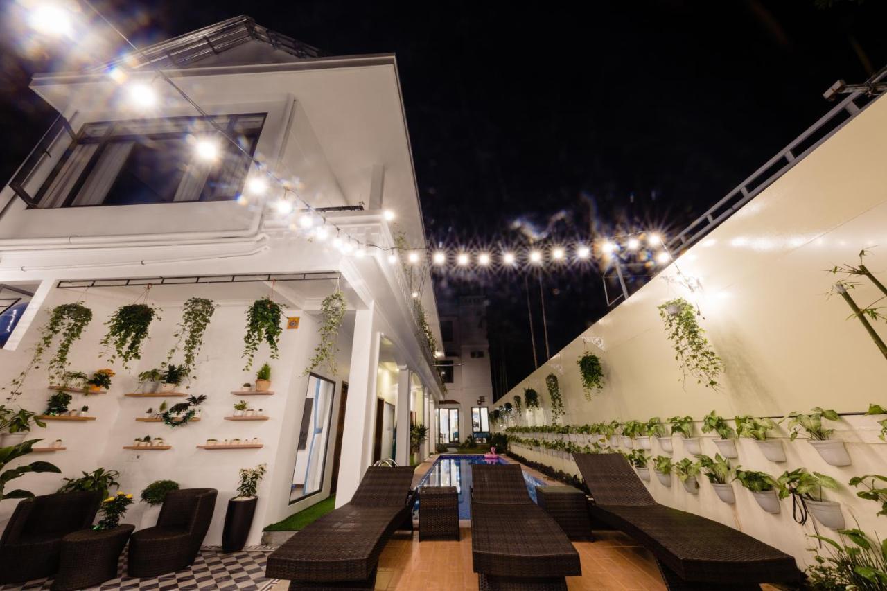 DKD TRIO Hotel Hue Buitenkant foto